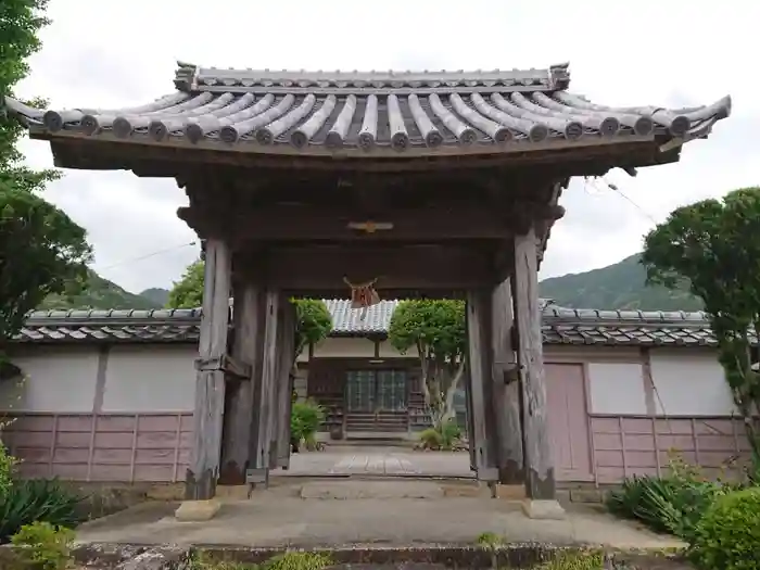 大仙寺の山門