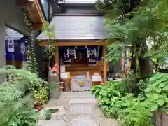 五十稲荷神社(栄寿稲荷神社)の本殿