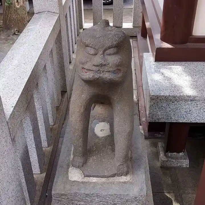 鎧神社の狛犬