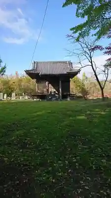 八幡神社の本殿・本堂