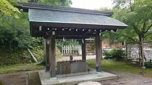 足羽神社の手水舎