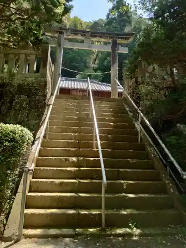 八柱神社の鳥居