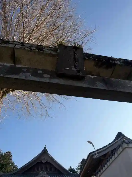 白山神社の{uncategorized: "未分類", other: "その他", undefined: "問題あり", building: "その他建物", grave: "お墓", sacred_gate: "鳥居", guardian: "狛犬", statue: "像", buddha: "仏像", history: "歴史", nature: "自然", garden: "庭園", animal: "動物", pagoda: "塔", temizu: "手水舎", mountain_gate: "山門・神門", sanctuary: "本殿・本堂", subordinate: "末社・摂社", art: "芸術", scenery: "景色", jizo: "地蔵", ema: "絵馬", goshuin: "御朱印", omikuji: "おみくじ", items: "授与品その他", amulet: "お守り", goshuincho: "御朱印帳", eats: "食事", festival: "お祭り", votive_dance: "神楽", shichigosan: "七五三参", wedding: "結婚式", experience: "体験その他", initially: "初詣", around: "周辺", anti_infection: "感染症対策"}