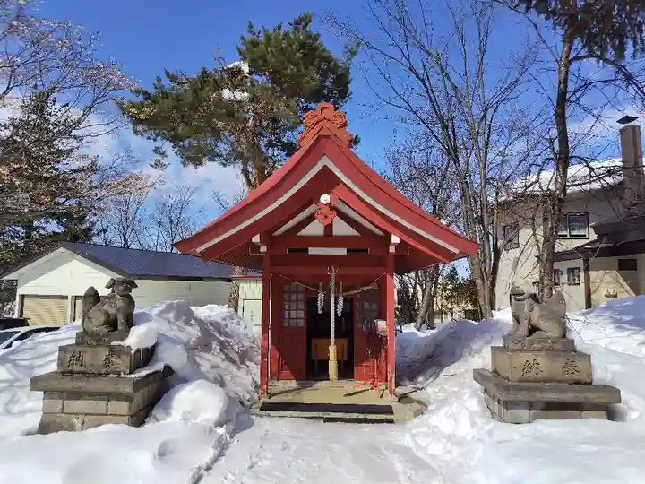 鷹栖神社の末社・摂社