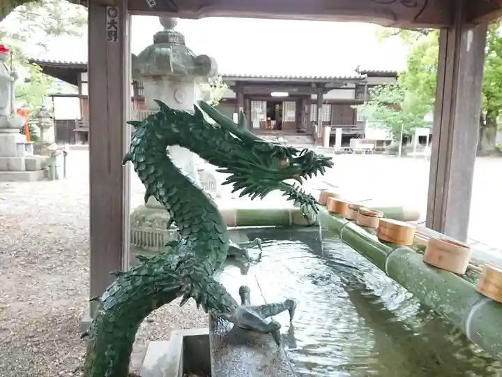 大樹寺(松安院大樹寺)の手水舎