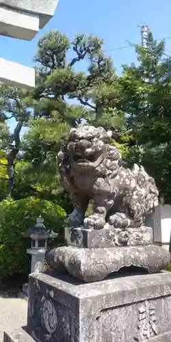 下新川神社の狛犬