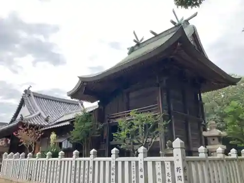 泊神社の本殿・本堂