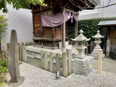 第六天社の{uncategorized: "未分類", other: "その他", undefined: "問題あり", building: "その他建物", grave: "お墓", sacred_gate: "鳥居", guardian: "狛犬", statue: "像", buddha: "仏像", history: "歴史", nature: "自然", garden: "庭園", animal: "動物", pagoda: "塔", temizu: "手水舎", mountain_gate: "山門・神門", sanctuary: "本殿・本堂", subordinate: "末社・摂社", art: "芸術", scenery: "景色", jizo: "地蔵", ema: "絵馬", goshuin: "御朱印", omikuji: "おみくじ", items: "授与品その他", amulet: "お守り", goshuincho: "御朱印帳", eats: "食事", festival: "お祭り", votive_dance: "神楽", shichigosan: "七五三参", wedding: "結婚式", experience: "体験その他", initially: "初詣", around: "周辺", anti_infection: "感染症対策"}
