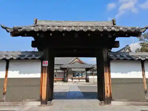 長福寺の山門・神門