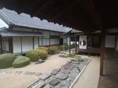 頼久寺の本殿・本堂