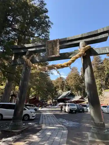 日光二荒山神社の{uncategorized: "未分類", other: "その他", undefined: "問題あり", building: "その他建物", grave: "お墓", sacred_gate: "鳥居", guardian: "狛犬", statue: "像", buddha: "仏像", history: "歴史", nature: "自然", garden: "庭園", animal: "動物", pagoda: "塔", temizu: "手水舎", mountain_gate: "山門・神門", sanctuary: "本殿・本堂", subordinate: "末社・摂社", art: "芸術", scenery: "景色", jizo: "地蔵", ema: "絵馬", goshuin: "御朱印", omikuji: "おみくじ", items: "授与品その他", amulet: "お守り", goshuincho: "御朱印帳", eats: "食事", festival: "お祭り", votive_dance: "神楽", shichigosan: "七五三参", wedding: "結婚式", experience: "体験その他", initially: "初詣", around: "周辺", anti_infection: "感染症対策"}
