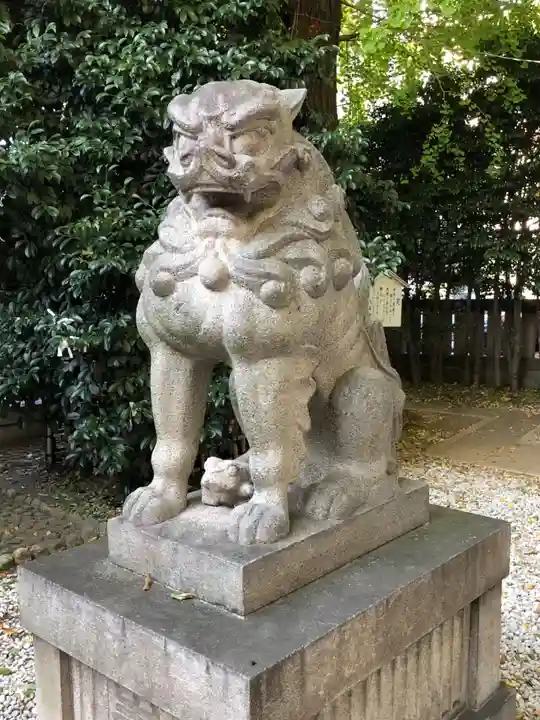 大鳥神社の狛犬