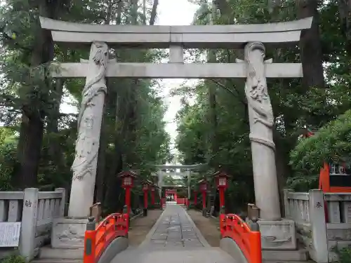 馬橋稲荷神社の鳥居