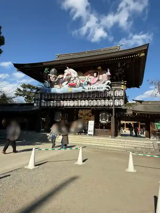 寒川神社の{uncategorized: "未分類", other: "その他", undefined: "問題あり", building: "その他建物", grave: "お墓", sacred_gate: "鳥居", guardian: "狛犬", statue: "像", buddha: "仏像", history: "歴史", nature: "自然", garden: "庭園", animal: "動物", pagoda: "塔", temizu: "手水舎", mountain_gate: "山門・神門", sanctuary: "本殿・本堂", subordinate: "末社・摂社", art: "芸術", scenery: "景色", jizo: "地蔵", ema: "絵馬", goshuin: "御朱印", omikuji: "おみくじ", items: "授与品その他", amulet: "お守り", goshuincho: "御朱印帳", eats: "食事", festival: "お祭り", votive_dance: "神楽", shichigosan: "七五三参", wedding: "結婚式", experience: "体験その他", initially: "初詣", around: "周辺", anti_infection: "感染症対策"}