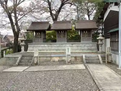 平坂熊野神社の末社・摂社