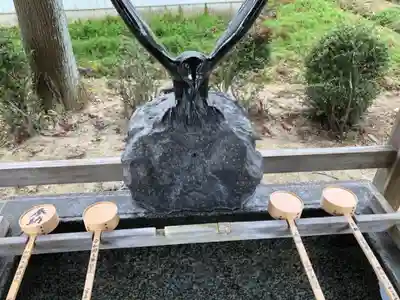 岡田鴨神社の手水舎