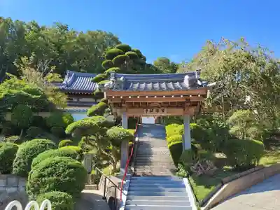 常楽寺の山門・神門