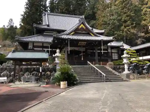 円実寺の本殿・本堂