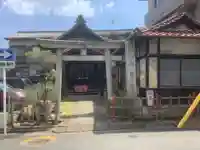 萱八王稲荷社(新生)の鳥居