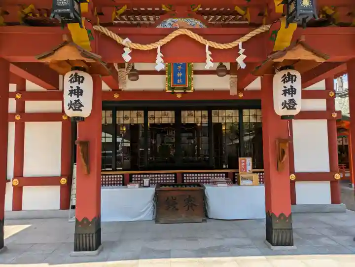 柳原蛭子神社(柳原えびす神社)の{uncategorized: "未分類", other: "その他", undefined: "問題あり", building: "その他建物", grave: "お墓", sacred_gate: "鳥居", guardian: "狛犬", statue: "像", buddha: "仏像", history: "歴史", nature: "自然", garden: "庭園", animal: "動物", pagoda: "塔", temizu: "手水舎", mountain_gate: "山門・神門", sanctuary: "本殿・本堂", subordinate: "末社・摂社", art: "芸術", scenery: "景色", jizo: "地蔵", ema: "絵馬", goshuin: "御朱印", omikuji: "おみくじ", items: "授与品その他", amulet: "お守り", goshuincho: "御朱印帳", eats: "食事", festival: "お祭り", votive_dance: "神楽", shichigosan: "七五三参", wedding: "結婚式", experience: "体験その他", initially: "初詣", around: "周辺", anti_infection: "感染症対策"}