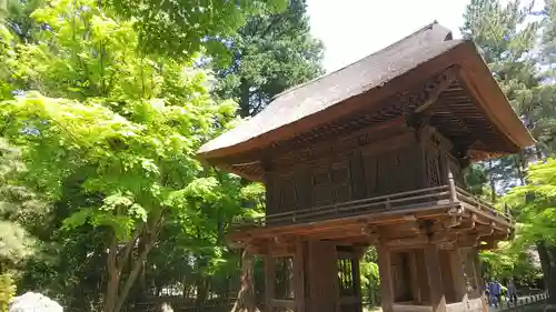 平林寺の山門