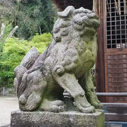 長等神社の狛犬