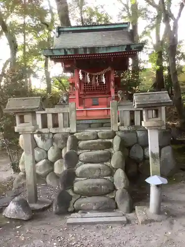 堤治神社の末社・摂社
