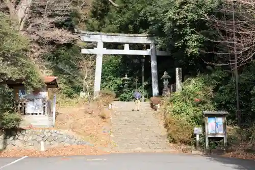 都々古別神社(馬場)の鳥居