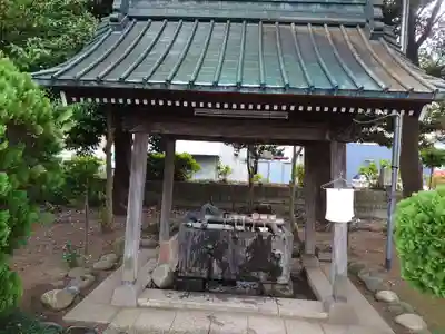 下総野田愛宕神社の手水舎