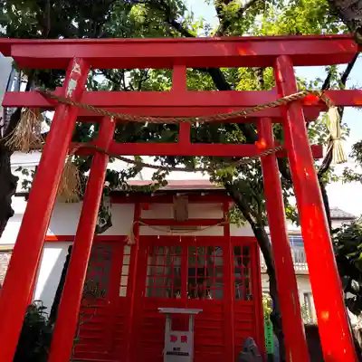 梅屋敷伏見稲荷神社の鳥居