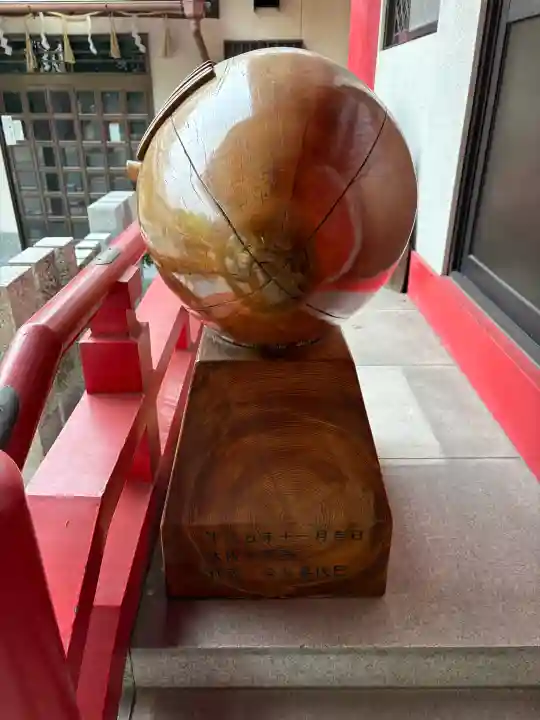 吉田春日神社の{uncategorized: "未分類", other: "その他", undefined: "問題あり", building: "その他建物", grave: "お墓", sacred_gate: "鳥居", guardian: "狛犬", statue: "像", buddha: "仏像", history: "歴史", nature: "自然", garden: "庭園", animal: "動物", pagoda: "塔", temizu: "手水舎", mountain_gate: "山門・神門", sanctuary: "本殿・本堂", subordinate: "末社・摂社", art: "芸術", scenery: "景色", jizo: "地蔵", ema: "絵馬", goshuin: "御朱印", omikuji: "おみくじ", items: "授与品その他", amulet: "お守り", goshuincho: "御朱印帳", eats: "食事", festival: "お祭り", votive_dance: "神楽", shichigosan: "七五三参", wedding: "結婚式", experience: "体験その他", initially: "初詣", around: "周辺", anti_infection: "感染症対策"}