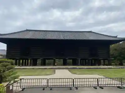 杉本神社（正倉院境内社）の{uncategorized: "未分類", other: "その他", undefined: "問題あり", building: "その他建物", grave: "お墓", sacred_gate: "鳥居", guardian: "狛犬", statue: "像", buddha: "仏像", history: "歴史", nature: "自然", garden: "庭園", animal: "動物", pagoda: "塔", temizu: "手水舎", mountain_gate: "山門・神門", sanctuary: "本殿・本堂", subordinate: "末社・摂社", art: "芸術", scenery: "景色", jizo: "地蔵", ema: "絵馬", goshuin: "御朱印", omikuji: "おみくじ", items: "授与品その他", amulet: "お守り", goshuincho: "御朱印帳", eats: "食事", festival: "お祭り", votive_dance: "神楽", shichigosan: "七五三参", wedding: "結婚式", experience: "体験その他", initially: "初詣", around: "周辺", anti_infection: "感染症対策"}