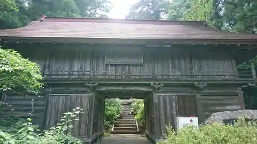 斗蔵山神社の山門・神門