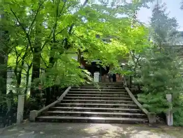 明王院の{uncategorized: "未分類", other: "その他", undefined: "問題あり", building: "その他建物", grave: "お墓", sacred_gate: "鳥居", guardian: "狛犬", statue: "像", buddha: "仏像", history: "歴史", nature: "自然", garden: "庭園", animal: "動物", pagoda: "塔", temizu: "手水舎", mountain_gate: "山門・神門", sanctuary: "本殿・本堂", subordinate: "末社・摂社", art: "芸術", scenery: "景色", jizo: "地蔵", ema: "絵馬", goshuin: "御朱印", omikuji: "おみくじ", items: "授与品その他", amulet: "お守り", goshuincho: "御朱印帳", eats: "食事", festival: "お祭り", votive_dance: "神楽", shichigosan: "七五三参", wedding: "結婚式", experience: "体験その他", initially: "初詣", around: "周辺", anti_infection: "感染症対策"}