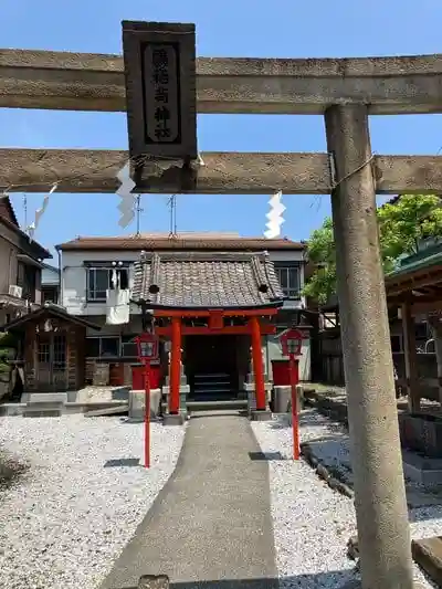 鴎稲荷神社の鳥居