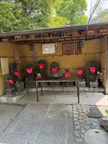亀戸浅間神社の{uncategorized: "未分類", other: "その他", undefined: "問題あり", building: "その他建物", grave: "お墓", sacred_gate: "鳥居", guardian: "狛犬", statue: "像", buddha: "仏像", history: "歴史", nature: "自然", garden: "庭園", animal: "動物", pagoda: "塔", temizu: "手水舎", mountain_gate: "山門・神門", sanctuary: "本殿・本堂", subordinate: "末社・摂社", art: "芸術", scenery: "景色", jizo: "地蔵", ema: "絵馬", goshuin: "御朱印", omikuji: "おみくじ", items: "授与品その他", amulet: "お守り", goshuincho: "御朱印帳", eats: "食事", festival: "お祭り", votive_dance: "神楽", shichigosan: "七五三参", wedding: "結婚式", experience: "体験その他", initially: "初詣", around: "周辺", anti_infection: "感染症対策"}