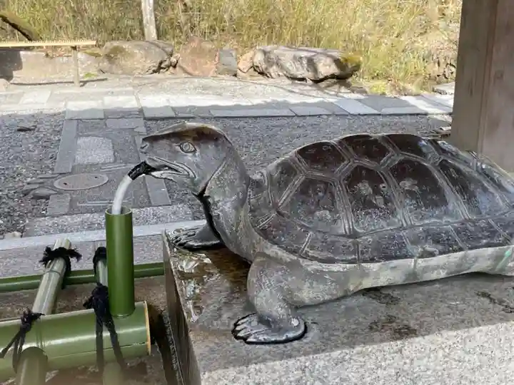 松尾大社の手水舎