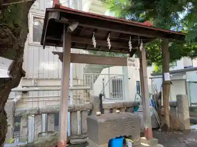 子神社の手水舎