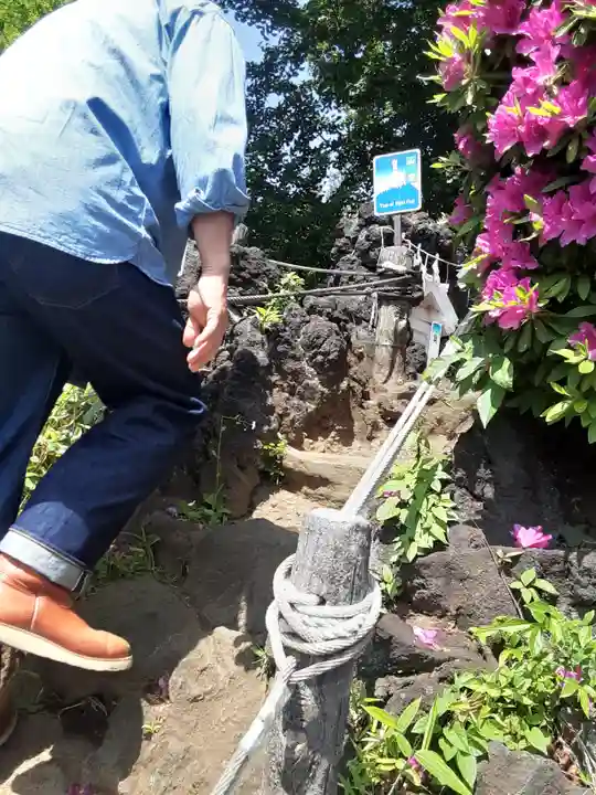 鳩森八幡神社(東京都)