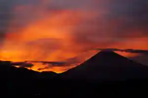 光明寺の景色(2021年07月16日(金) 22時08分23秒投稿)