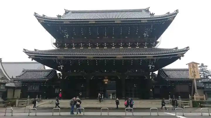 東本願寺(真宗本廟)の山門・神門