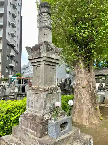 蓮馨寺の{uncategorized: "未分類", other: "その他", undefined: "問題あり", building: "その他建物", grave: "お墓", sacred_gate: "鳥居", guardian: "狛犬", statue: "像", buddha: "仏像", history: "歴史", nature: "自然", garden: "庭園", animal: "動物", pagoda: "塔", temizu: "手水舎", mountain_gate: "山門・神門", sanctuary: "本殿・本堂", subordinate: "末社・摂社", art: "芸術", scenery: "景色", jizo: "地蔵", ema: "絵馬", goshuin: "御朱印", omikuji: "おみくじ", items: "授与品その他", amulet: "お守り", goshuincho: "御朱印帳", eats: "食事", festival: "お祭り", votive_dance: "神楽", shichigosan: "七五三参", wedding: "結婚式", experience: "体験その他", initially: "初詣", around: "周辺", anti_infection: "感染症対策"}