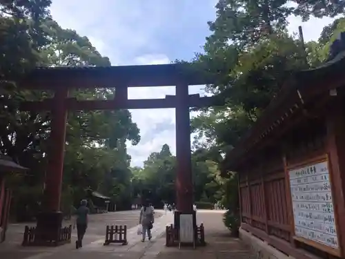 武蔵一宮氷川神社の鳥居