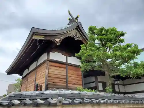 打出天神社の本殿・本堂