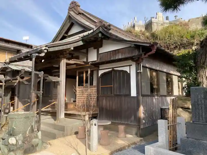 本成寺の本殿・本堂