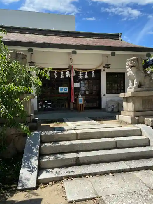 王子神社の本殿