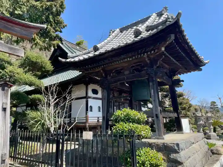 慈眼寺の{uncategorized: "未分類", other: "その他", undefined: "問題あり", building: "その他建物", grave: "お墓", sacred_gate: "鳥居", guardian: "狛犬", statue: "像", buddha: "仏像", history: "歴史", nature: "自然", garden: "庭園", animal: "動物", pagoda: "塔", temizu: "手水舎", mountain_gate: "山門・神門", sanctuary: "本殿・本堂", subordinate: "末社・摂社", art: "芸術", scenery: "景色", jizo: "地蔵", ema: "絵馬", goshuin: "御朱印", omikuji: "おみくじ", items: "授与品その他", amulet: "お守り", goshuincho: "御朱印帳", eats: "食事", festival: "お祭り", votive_dance: "神楽", shichigosan: "七五三参", wedding: "結婚式", experience: "体験その他", initially: "初詣", around: "周辺", anti_infection: "感染症対策"}