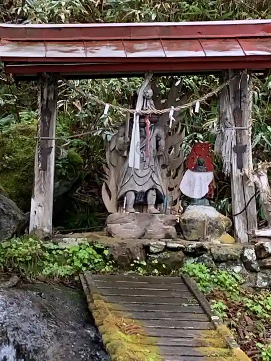 早池峯神社の仏像