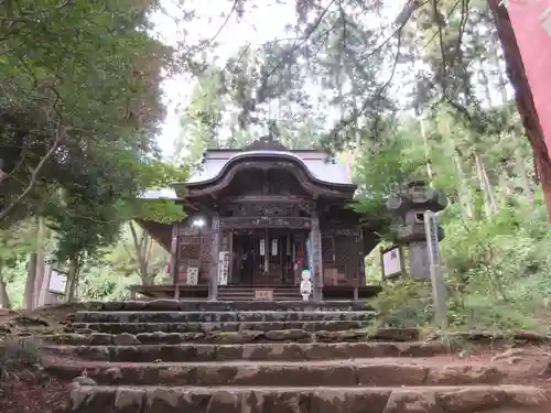 真福寺の本殿・本堂