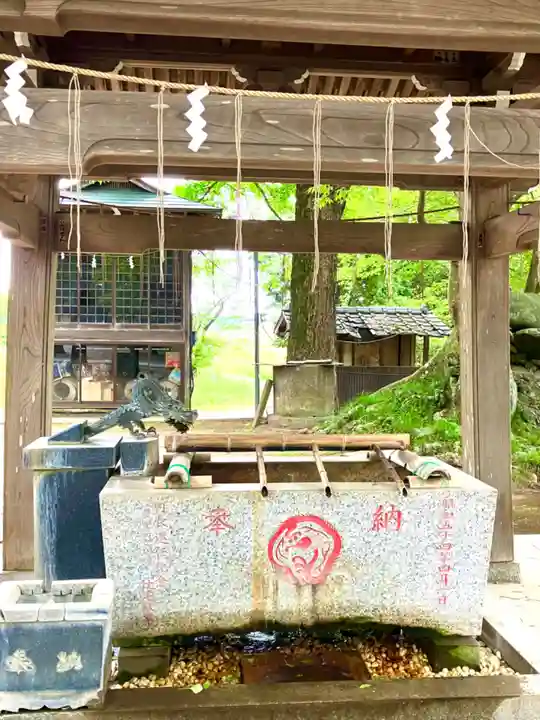 金村別雷神社の手水舎